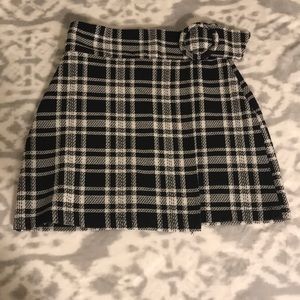 Zara Black and White asymmetrical mini skirt